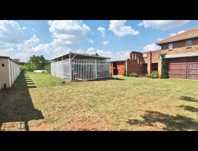 4 BEDROOM HOUSE FOR SALE IN VAAL MARINA